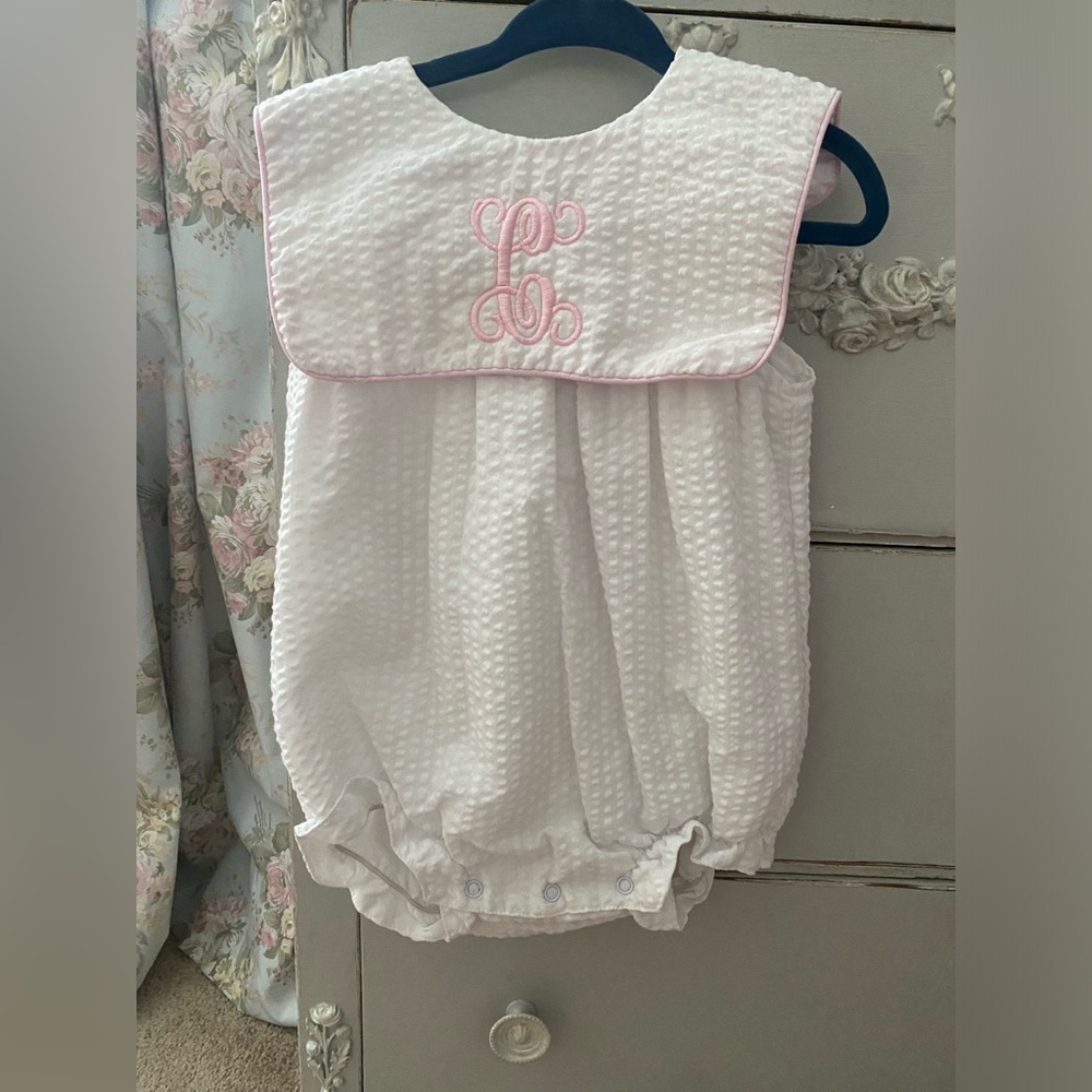 Cecil and Lou Monogrammed Bubble White and Pink 18month C monogram